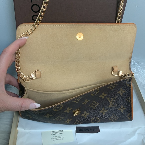 ❌SOLD❌2000 authentic Louis Vuitton Twin Pochette GM with box and free chain - Picture 10 of 17